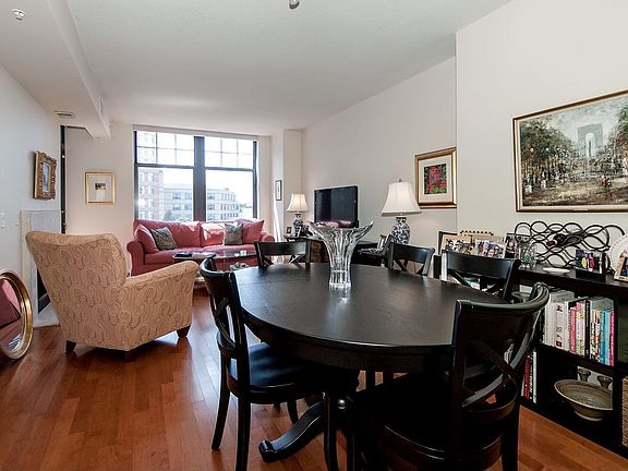 4th image of 1021 N Garfield St APT 446