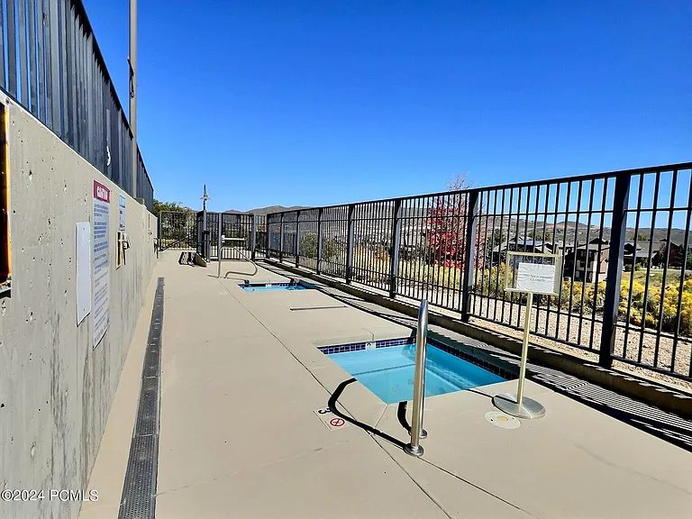 1364 W Stillwater Dr #2053 — Photo 30