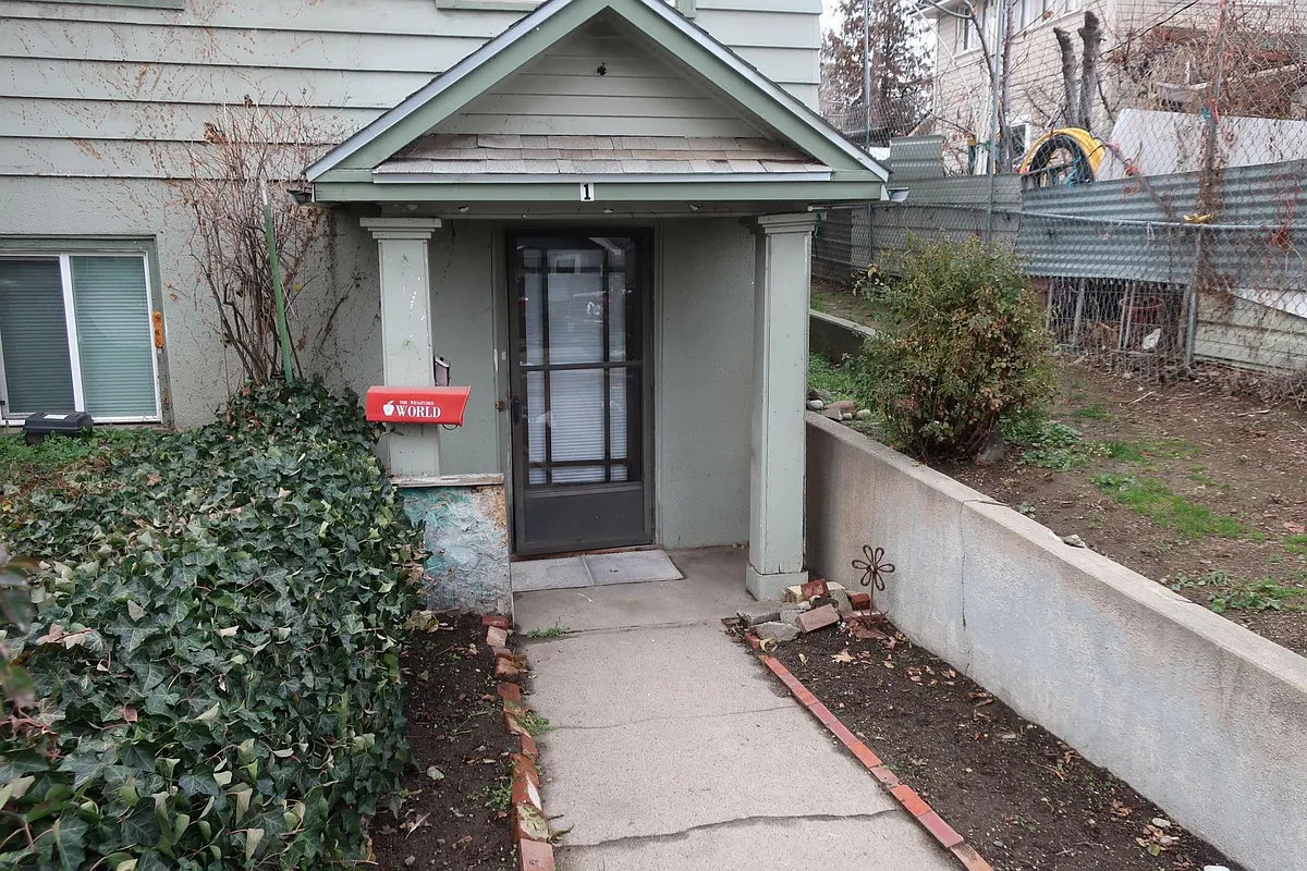 Building Photo - 540 Cascade St #1