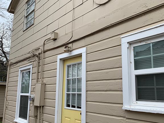 3rd image of 625 E North 15th St