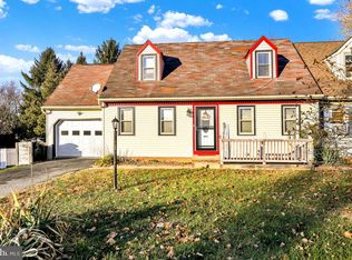 843 Locust St, Denver, PA 17517