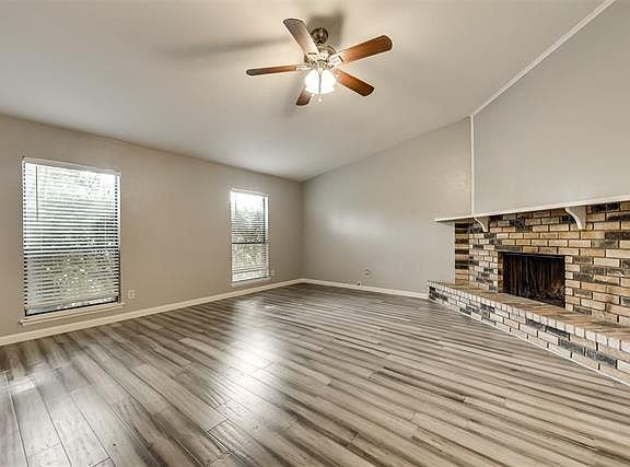 3rd image of 937 Longhorn Dr