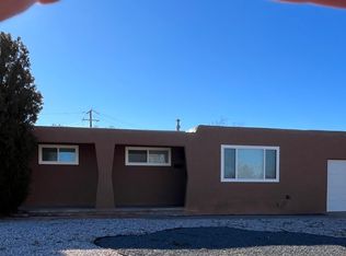 9404 Alta Monte Ave NE, Albuquerque, NM 87111