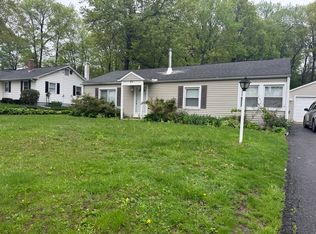 71 Lancashire Rd, Springfield, MA 01104