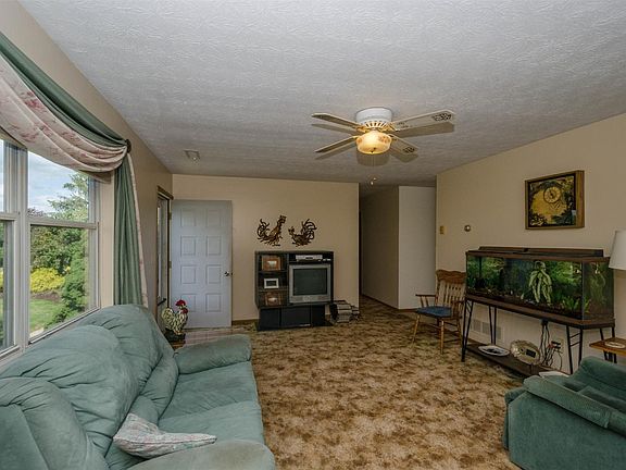 2nd image of 7237 California Ln