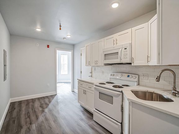 3rd image of 406 N 52nd St #2B