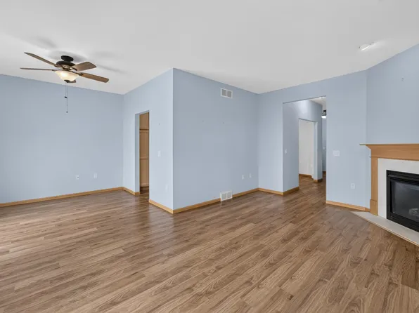 3867 Maple Grv, Madison, WI 53719
