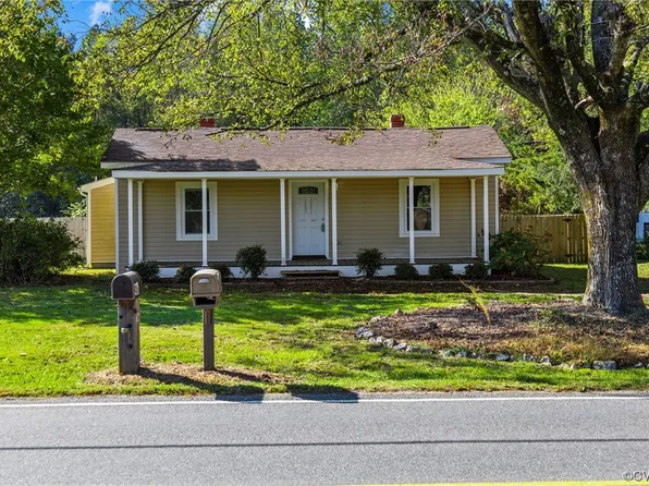 9397 E Patrick Henry Rd, Ashland, VA 23005