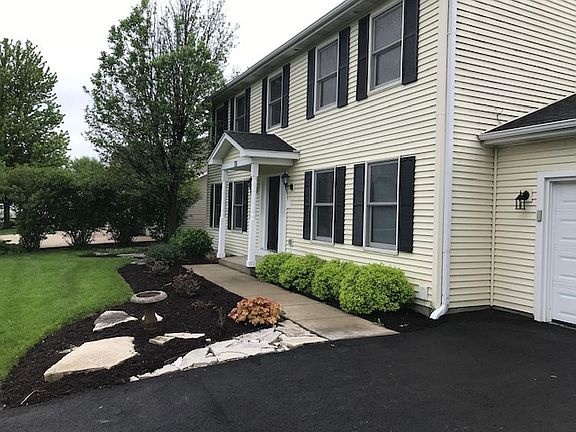 2nd image of 111 N Hickory St