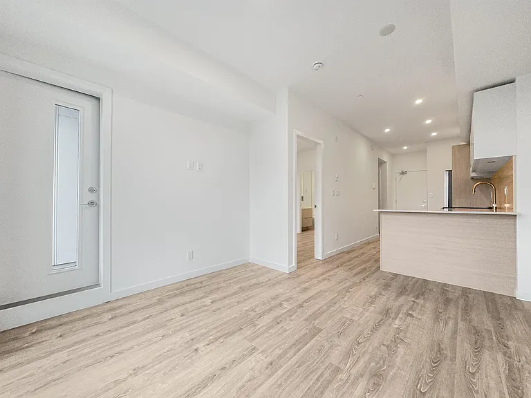 10828 139a St #4XX — Photo 5
