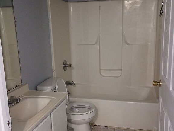 5th image of 1518 W Market St Rear 1