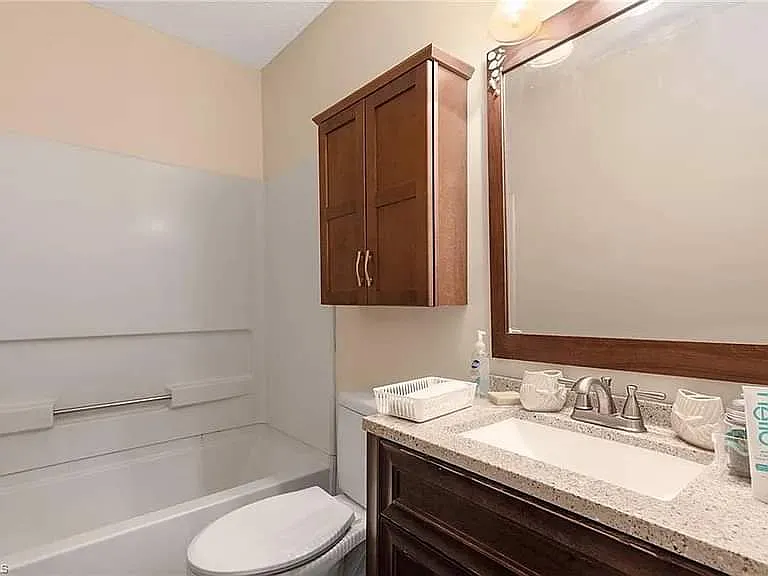 212 Glenview Dr — Photo 11