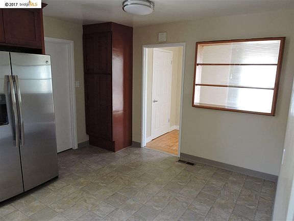 4th image of 197 Mariposa Dr
