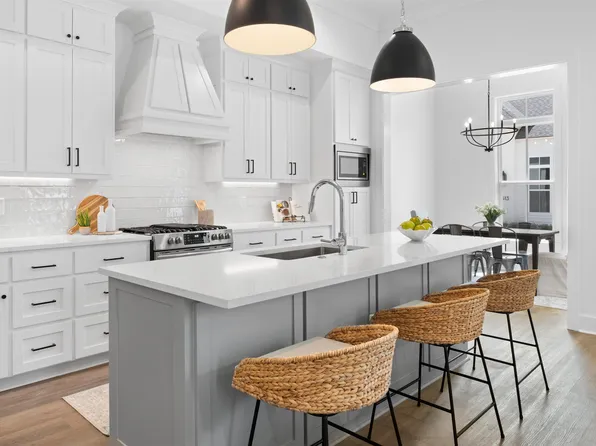 8518 Ozetta Ln, Baton Rouge, LA 70806