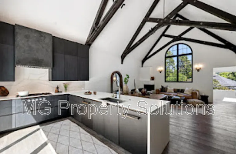 1405 San Anselmo Ave — Photo 9