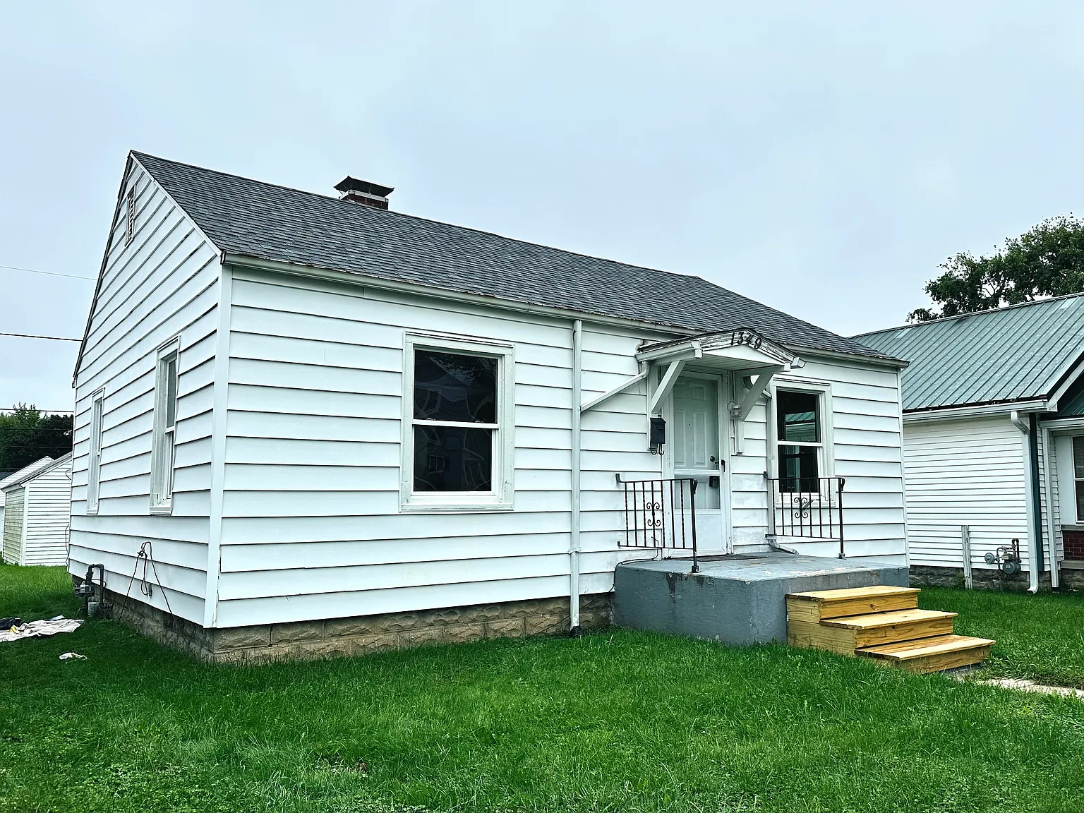 2 bed, 756 sqft, $725 — Photo 1