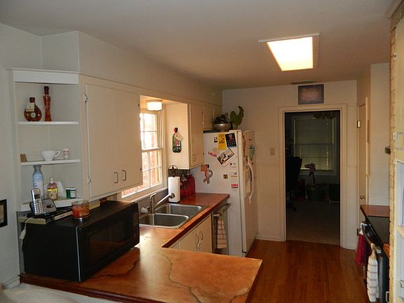 5th image of 1200 Beechwood Ln