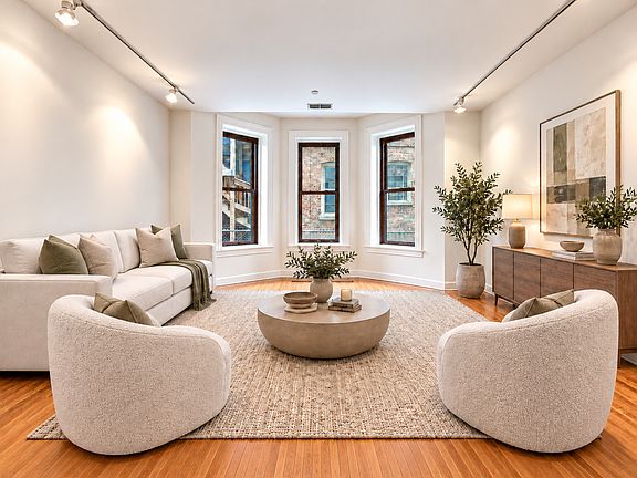 4th image of 550 W Surf St APT 117