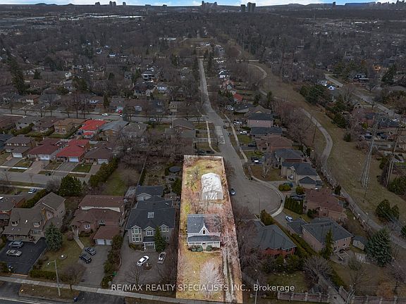 4th image of 2131 Cawthra Rd