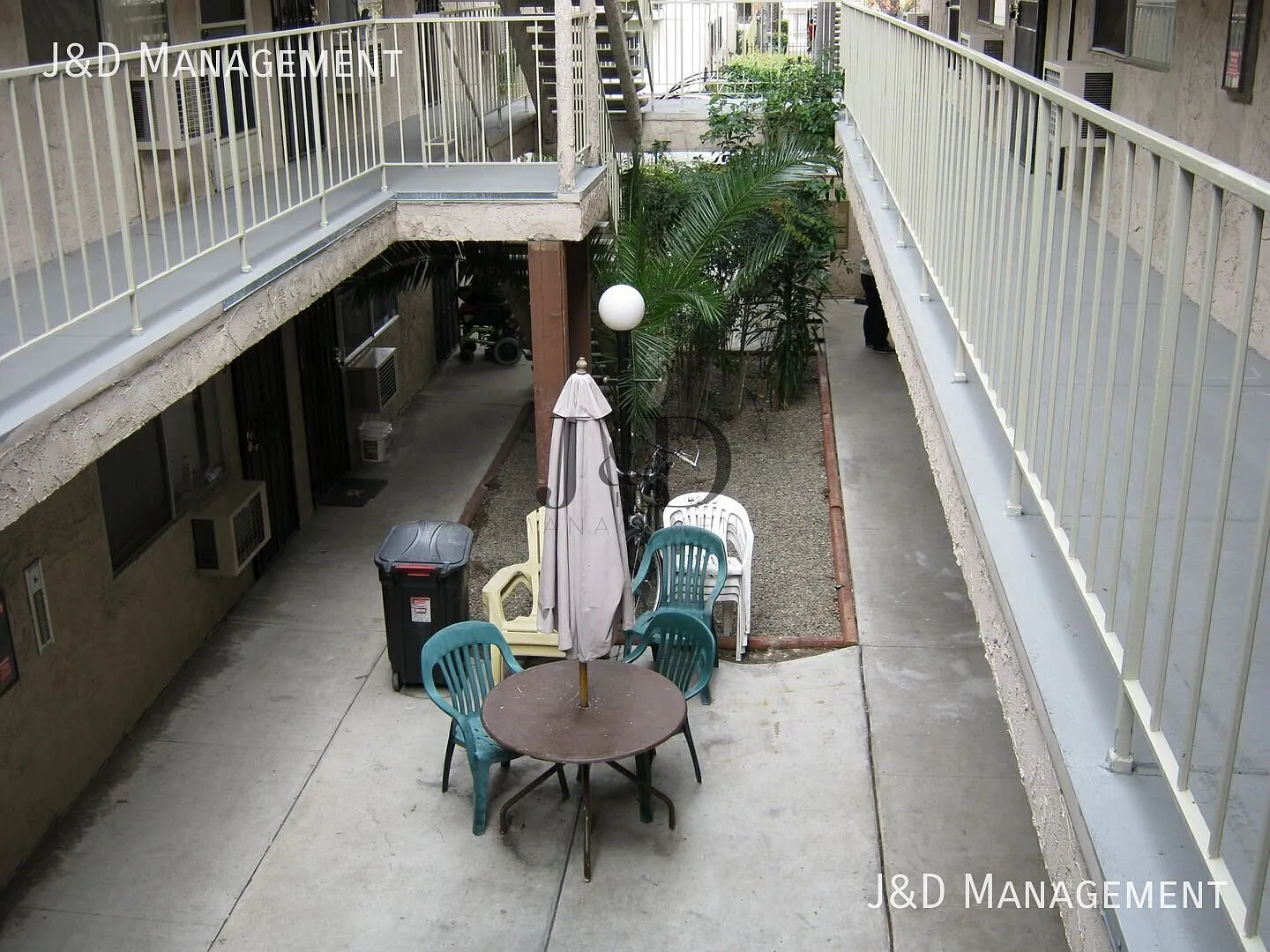 $1,500/ 1br - 1 Bath 600ft2 - (44th St) **Seniors Only 55 Year Old+ Or Disabled Community w/ Hand... — Photo 2