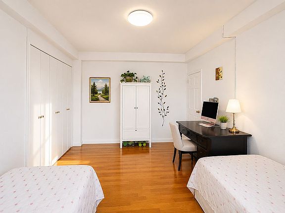 3rd image of 9905 63rd Dr APT 9C
