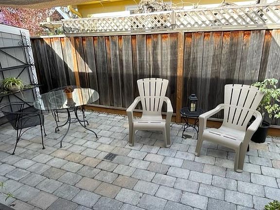 4th image of 162 Cerrito Ave #A
