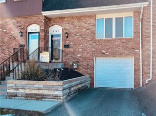 4408 Laurel Oak Dr, Allison Park, PA 15101