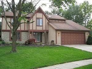 3rd image of 7975 Oakwind Ct