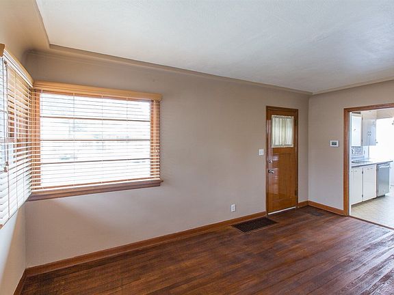 3rd image of 124 E Garland Ave #Not