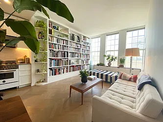 Rented by MaxInvest Real Estate, Inc.