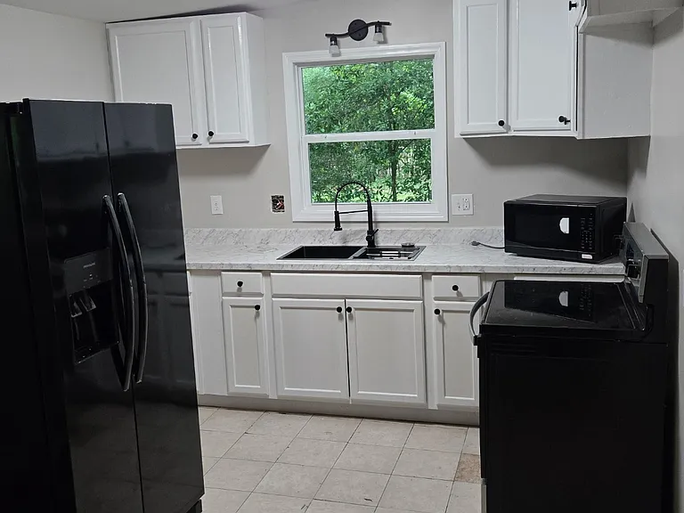 503 Courtland Ave #1 — Photo 9