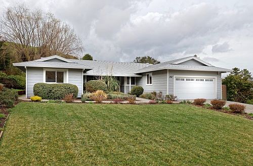 1st image of 264 Lakefield Pl