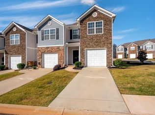 100 Moorlyn Ln, Greer, SC 29650