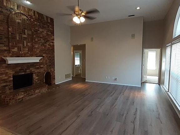 5th image of 2225 Austin Dr