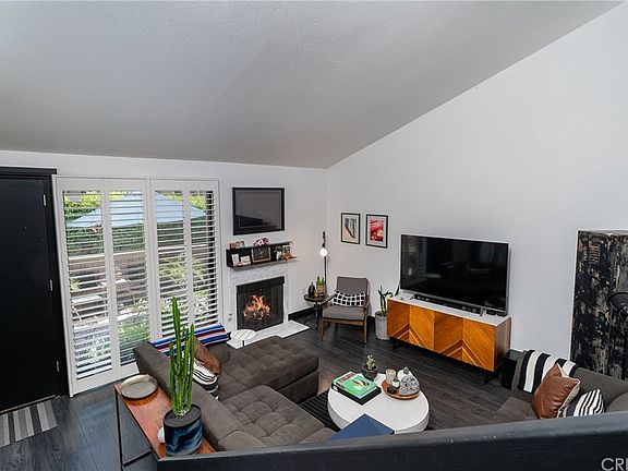3rd image of 6121 Shoup Ave Unit 8