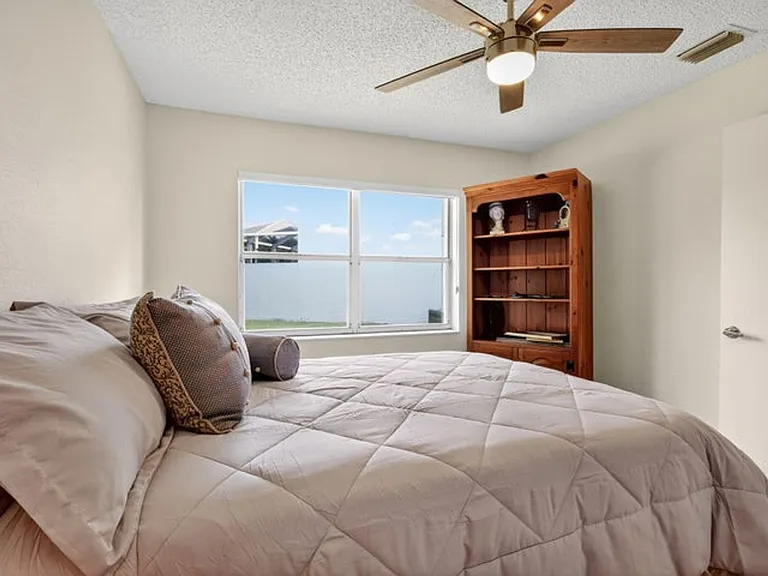 1520 S Club Dr — Photo 8