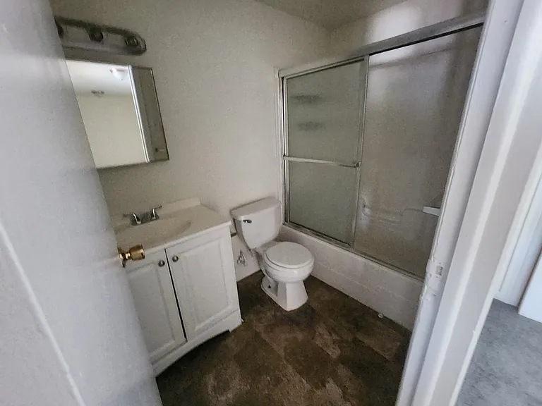 22712 Harper Ave #1 — Photo 12