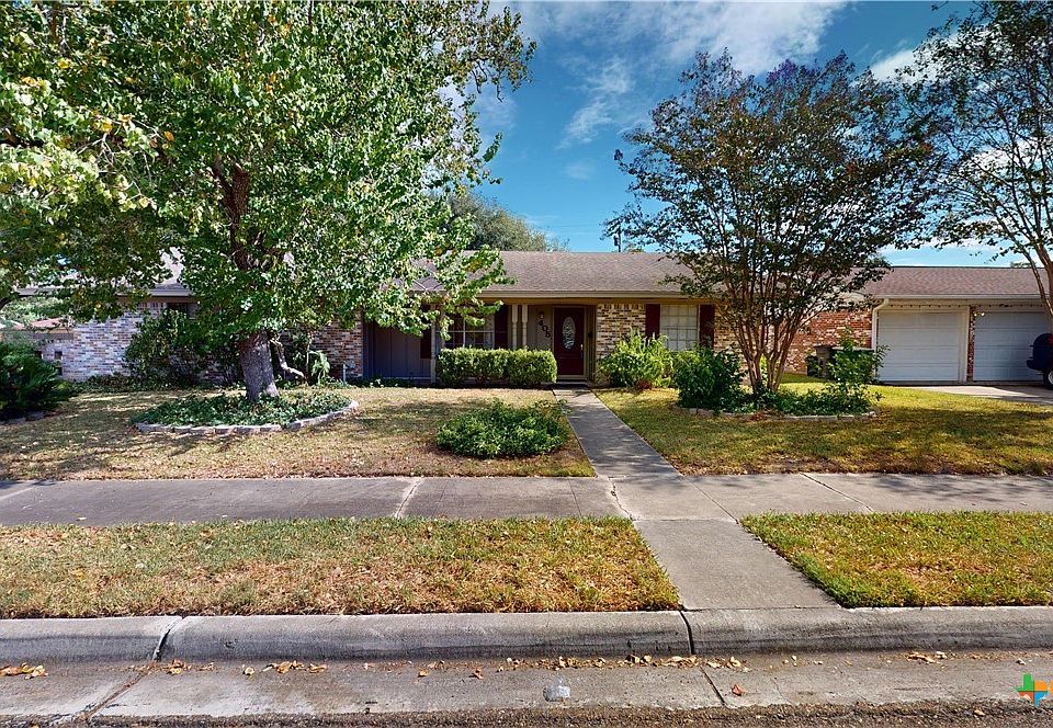 1st image of 405 Banbury Ln