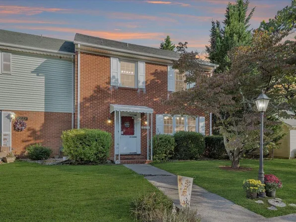 2231 Ranch Rd NW, Roanoke, VA 24017