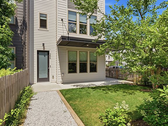 5th image of 356 E Village Ln