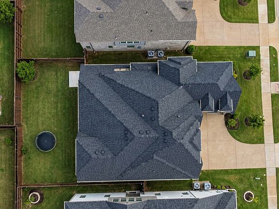 3rd image of 412 Wild Peach Point