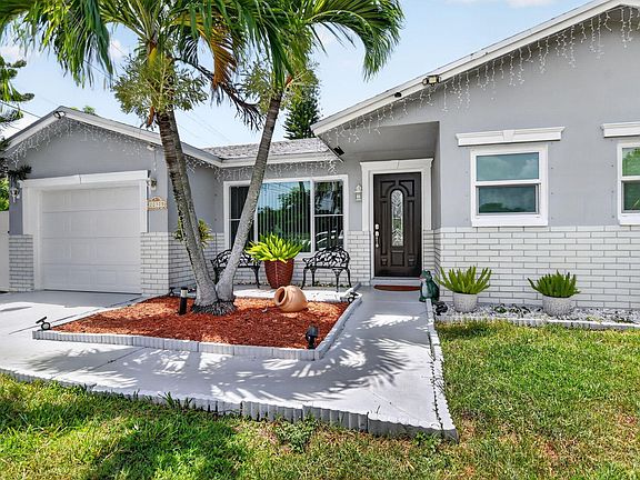 4th image of 22305 SW 57th Avenue