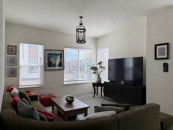 3rd image of 750 Josephine Way