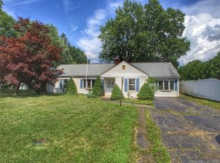 96 Mapleside Dr, Wethersfield, CT 06109