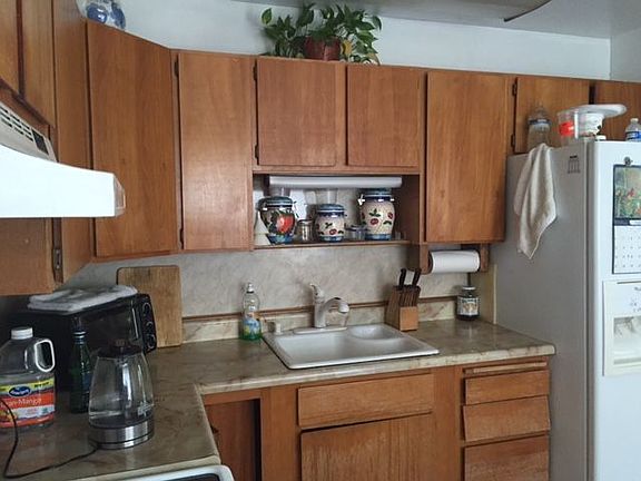 4th image of 616 Water St