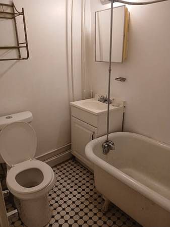2nd image of 1720 McCulloh St