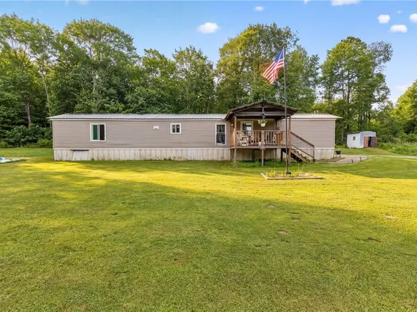 1902 Jackson Center Polk Rd, Stoneboro, PA 16153