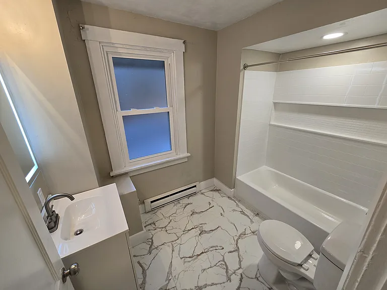 1142 Strahley Pl — Photo 9