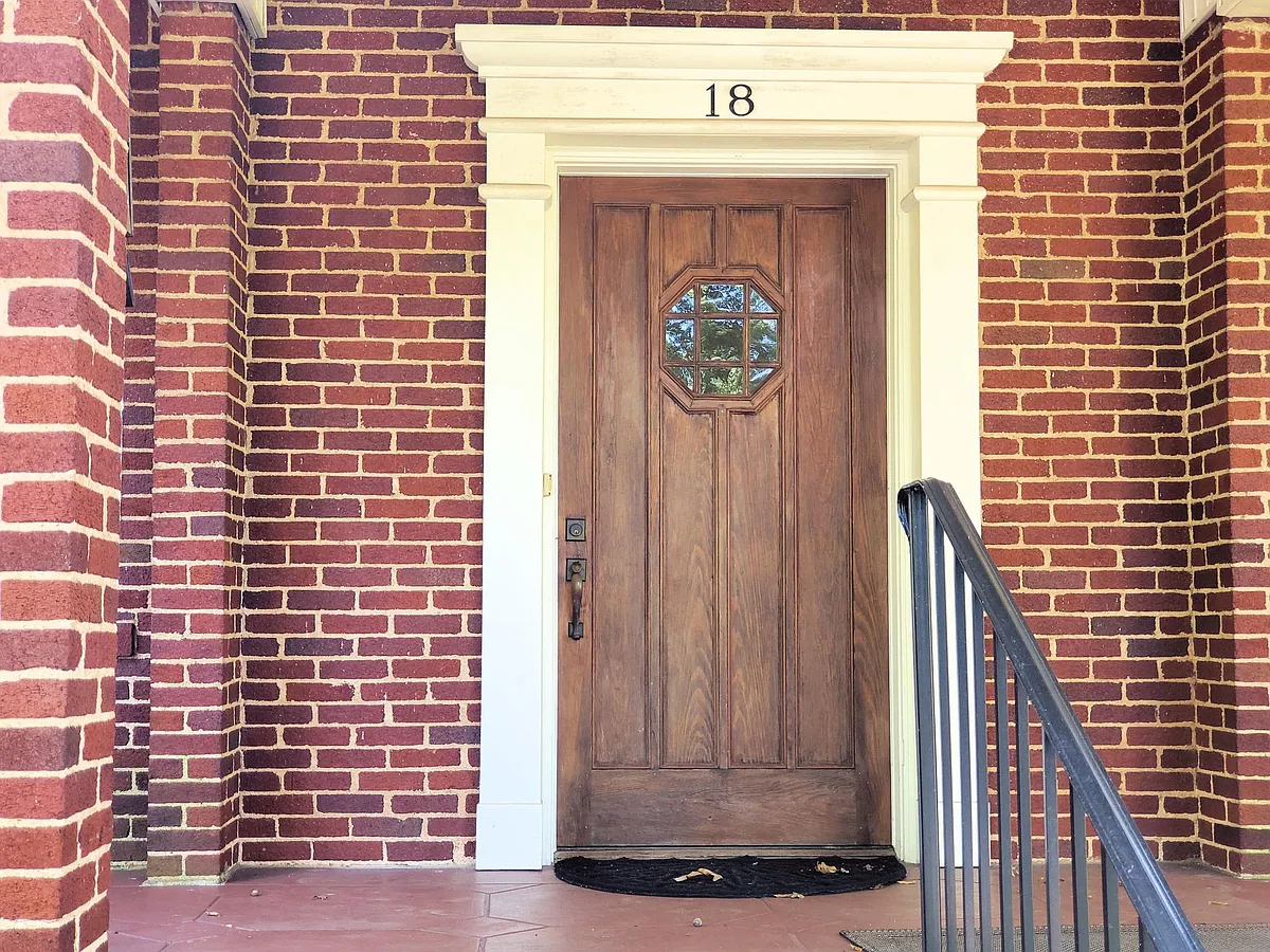 the Entry - 18 Poinsett Ave