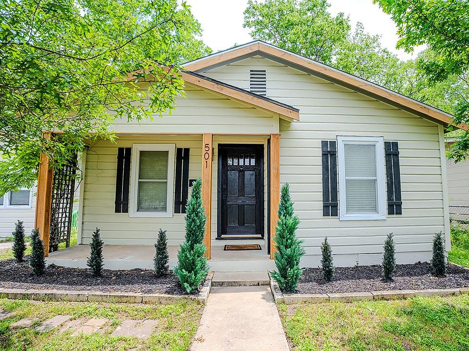 1st image of 501 N Lewis Ave
